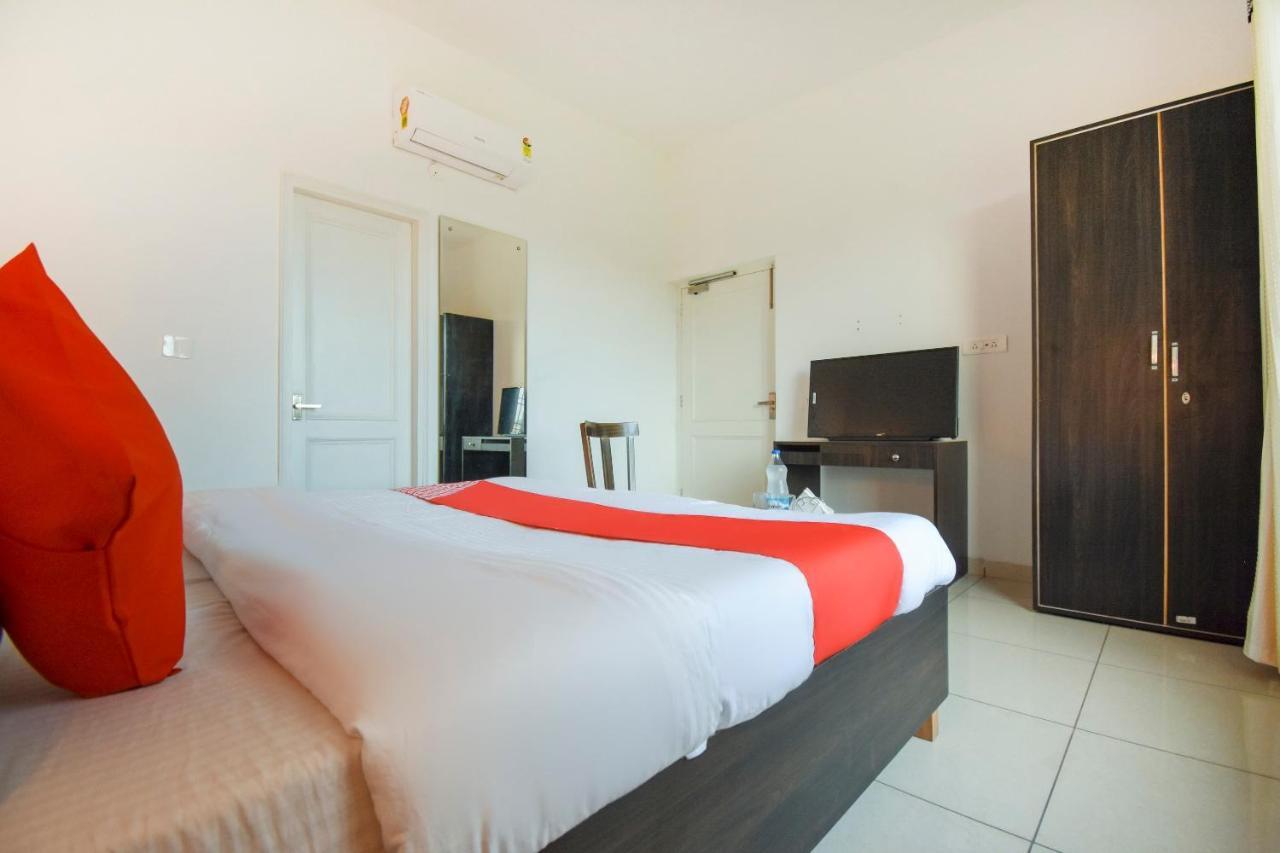 Oyo 75460 Sky High Residency Hotel Лудяна Екстериор снимка