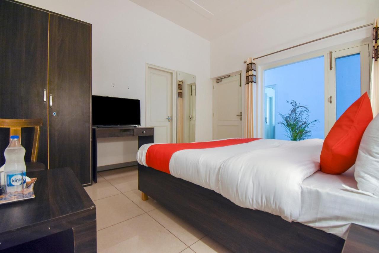 Oyo 75460 Sky High Residency Hotel Лудяна Екстериор снимка