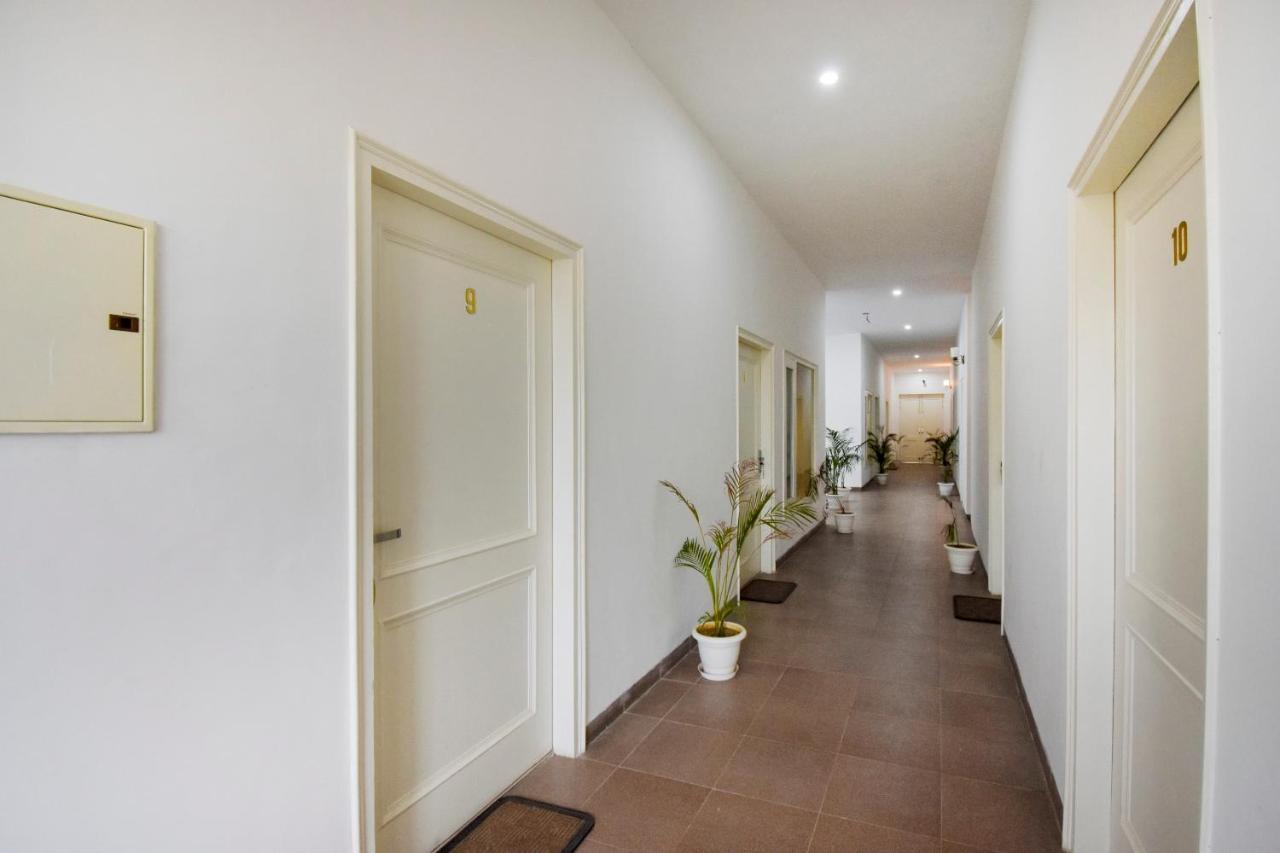 Oyo 75460 Sky High Residency Hotel Лудяна Екстериор снимка