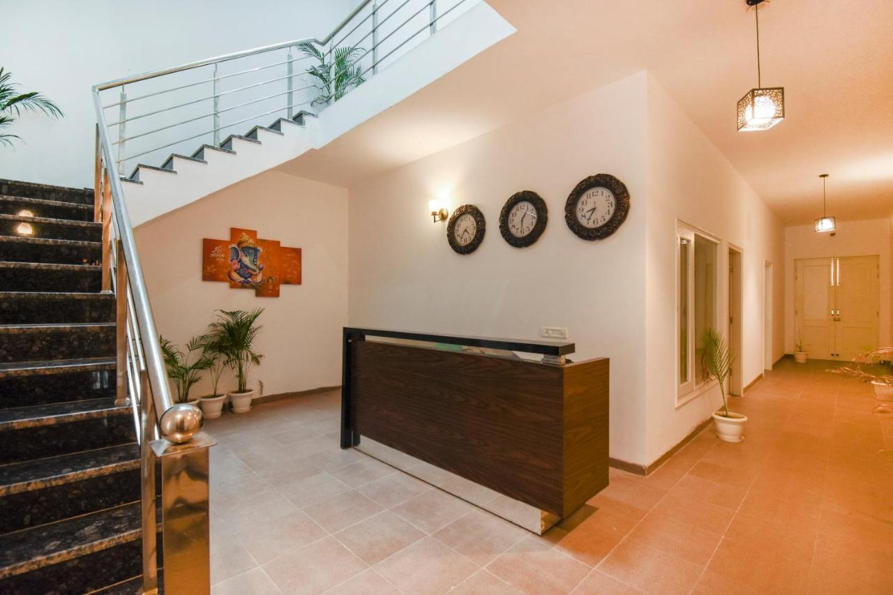 Oyo 75460 Sky High Residency Hotel Лудяна Екстериор снимка