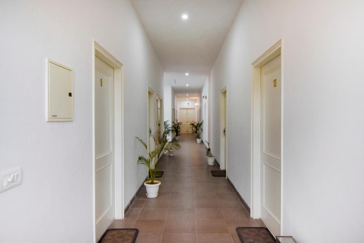 Oyo 75460 Sky High Residency Hotel Лудяна Екстериор снимка